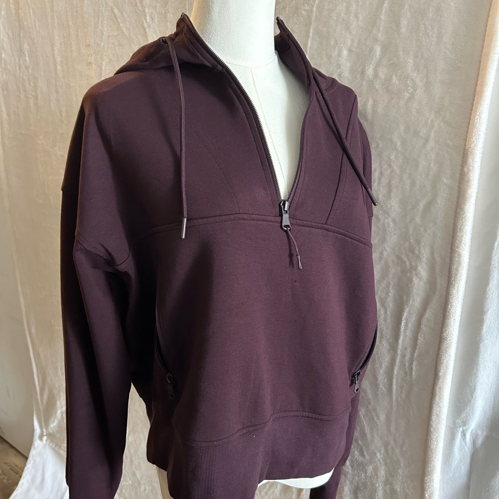 Old Navy Women's Sweatshirt in Dark Purple